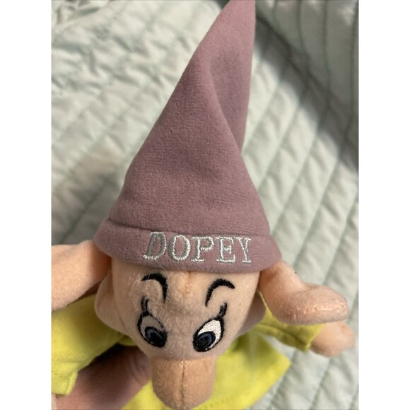 Disney Store Dopey Bean Bag 8” Plush Dwarf Snow White & Seven Dwarfs Doll Toy - Picture 7 of 12